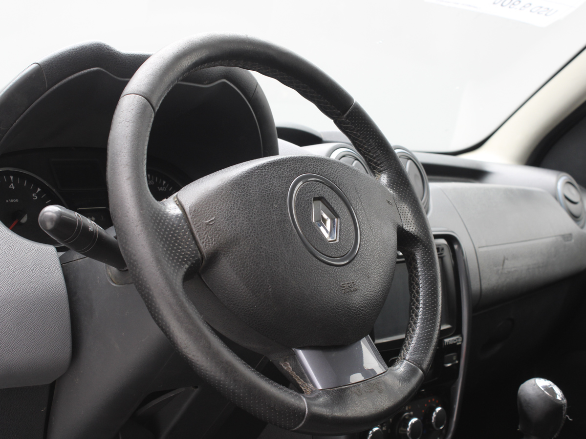 RENAULT DUSTER PRIVILEGE 2015