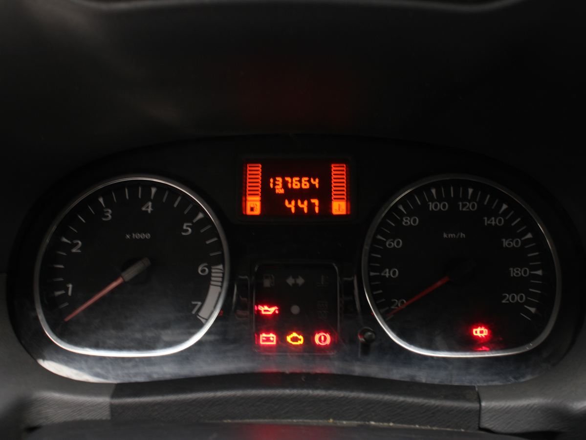 RENAULT DUSTER PRIVILEGE 2015
