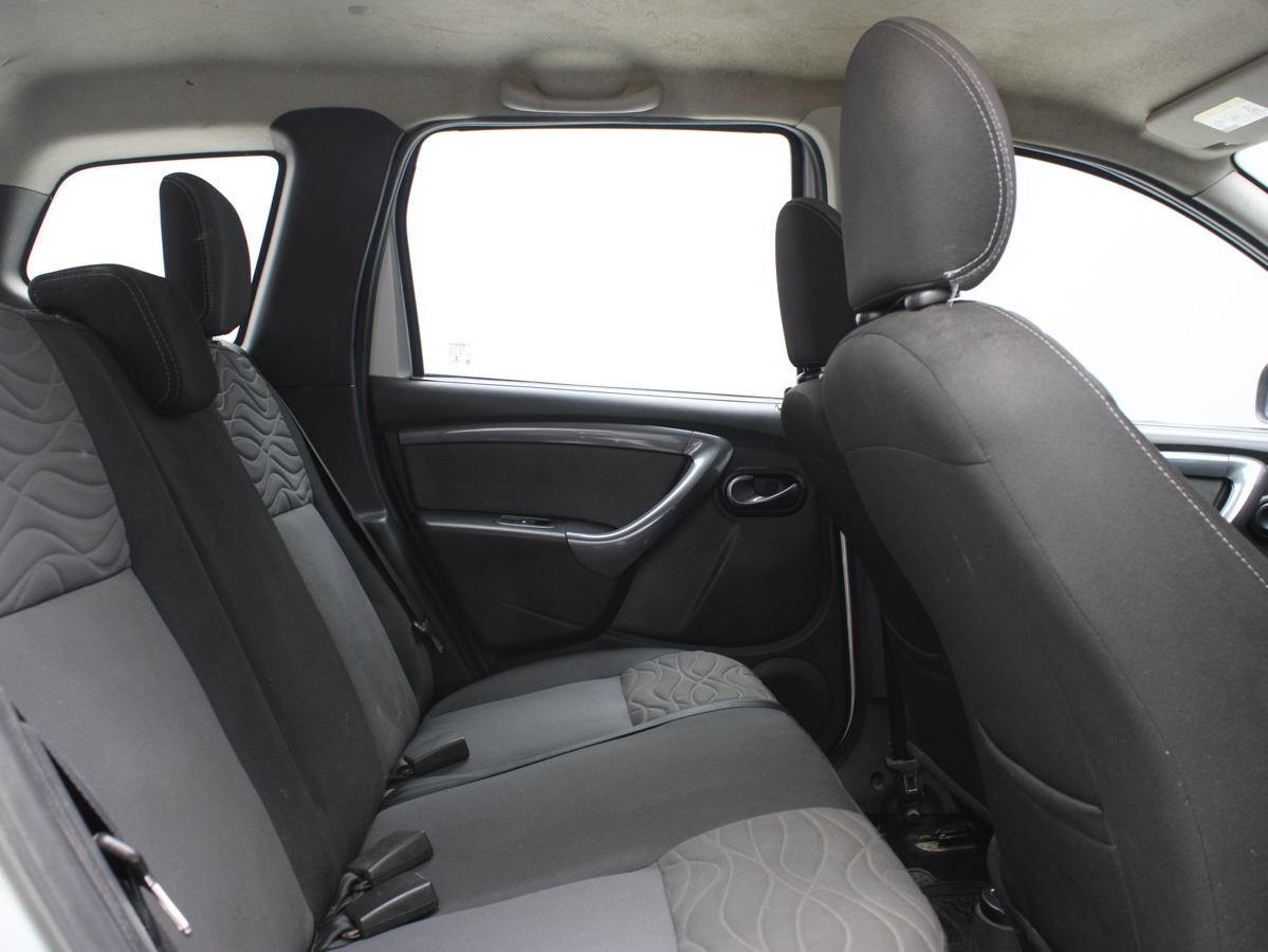 RENAULT DUSTER PRIVILEGE 2015