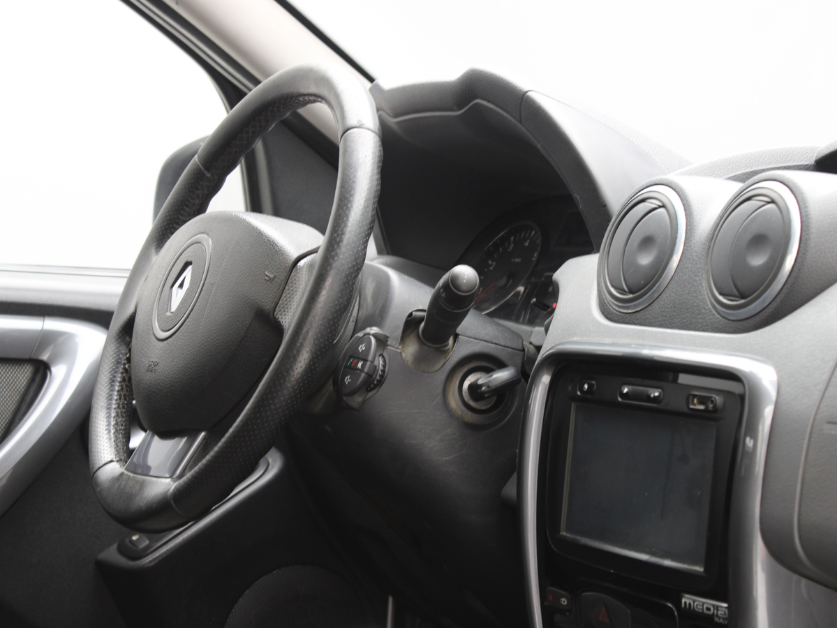 RENAULT DUSTER PRIVILEGE 2015