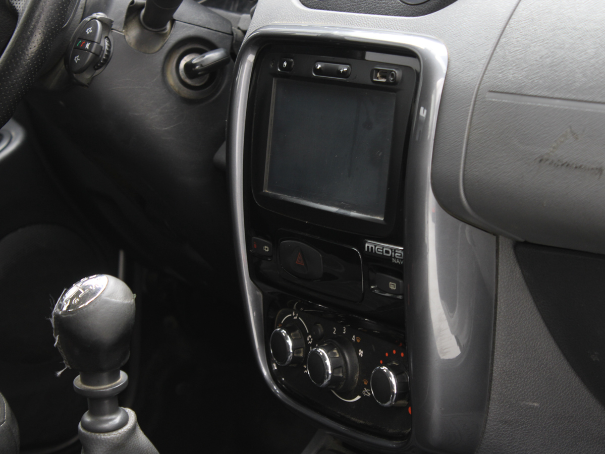 RENAULT DUSTER PRIVILEGE 2015