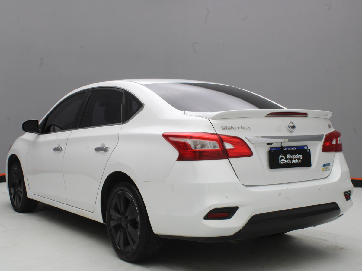 NISSAN SENTRA EXCLUSIVE 2018