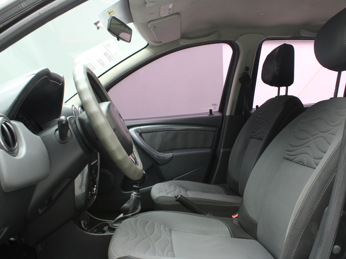 RENAULT DUSTER AWD 2015