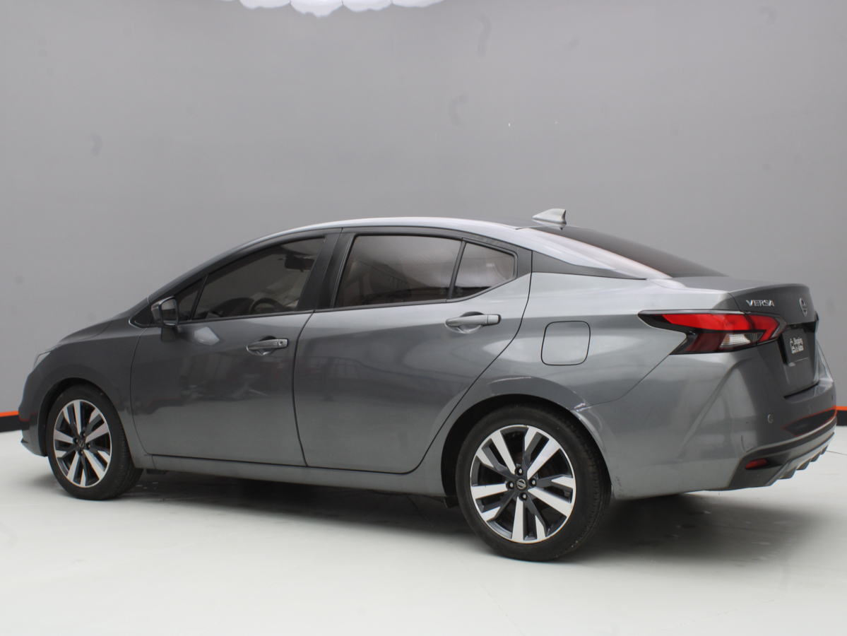 NISSAN VERSA EXCLUSIVE 2021