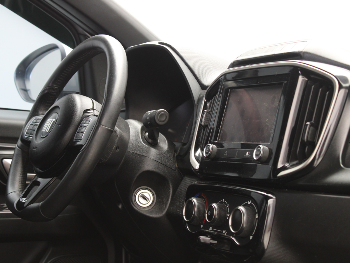 FIAT STRADA VOLCANO 2023