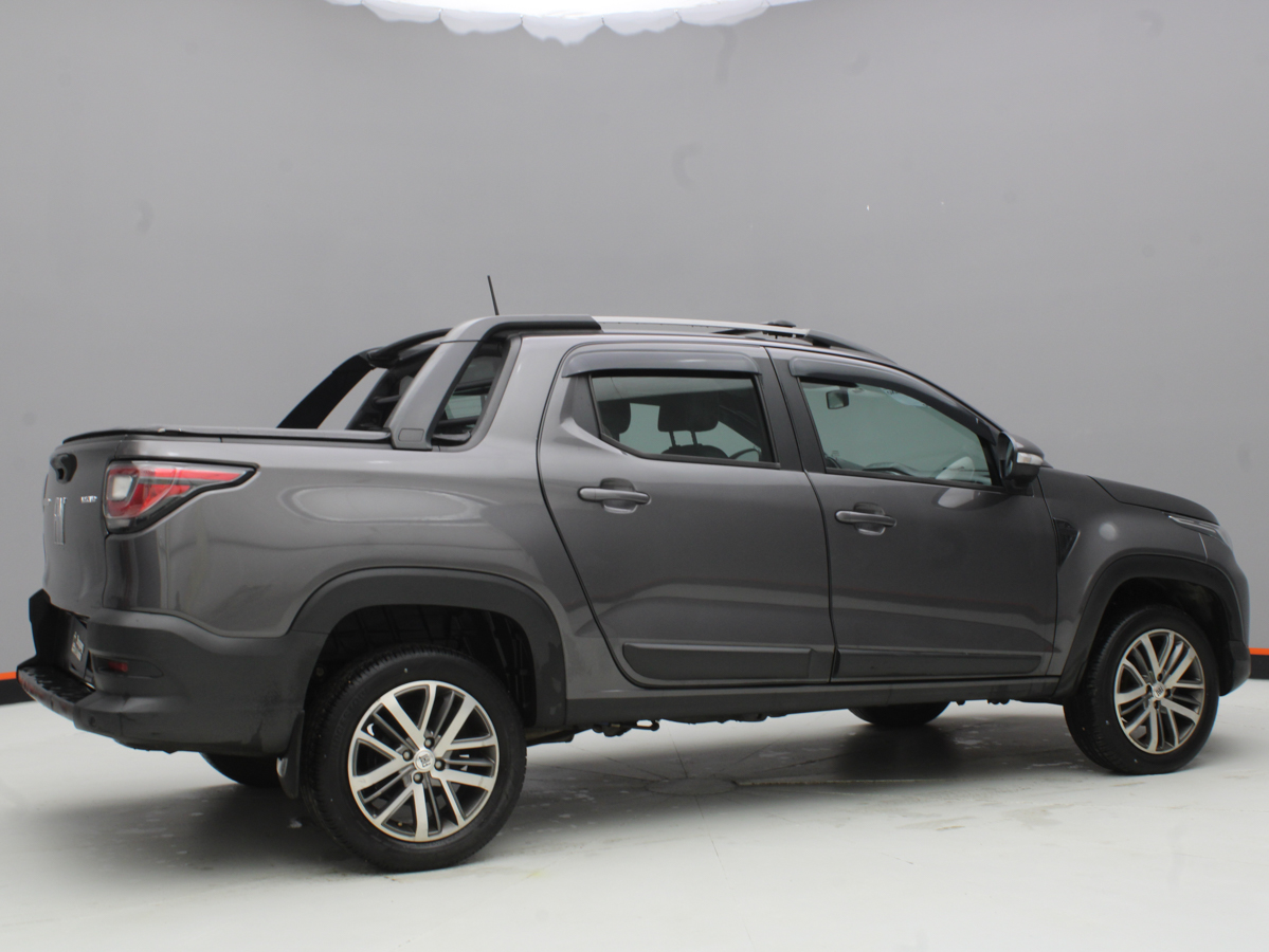 FIAT STRADA VOLCANO 2023