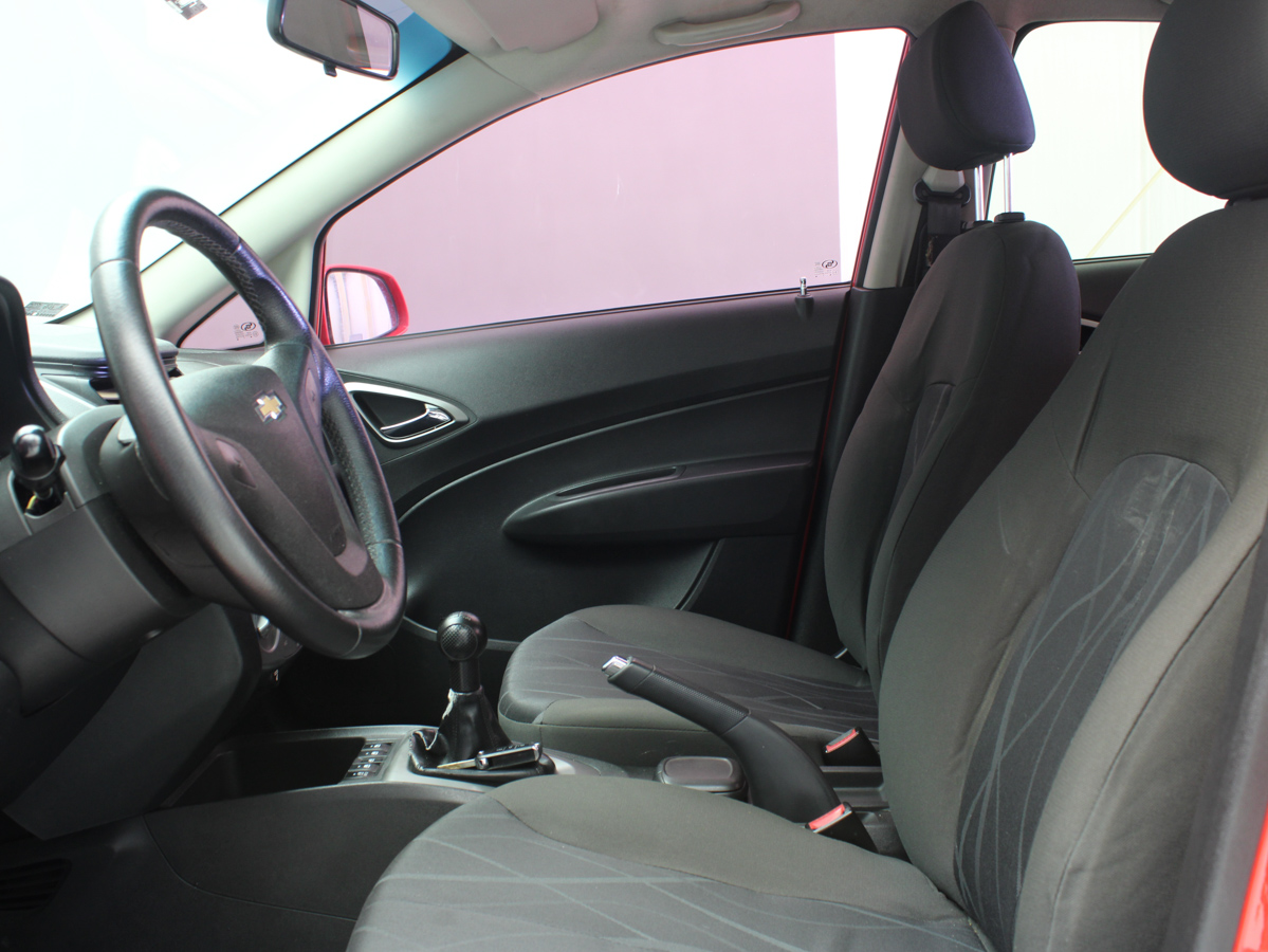 CHEVROLET SAIL LT 2015