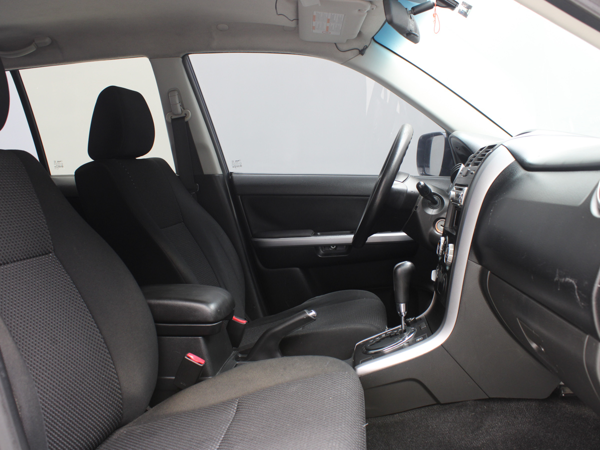 SUZUKI VITARA AT 4X4 2005