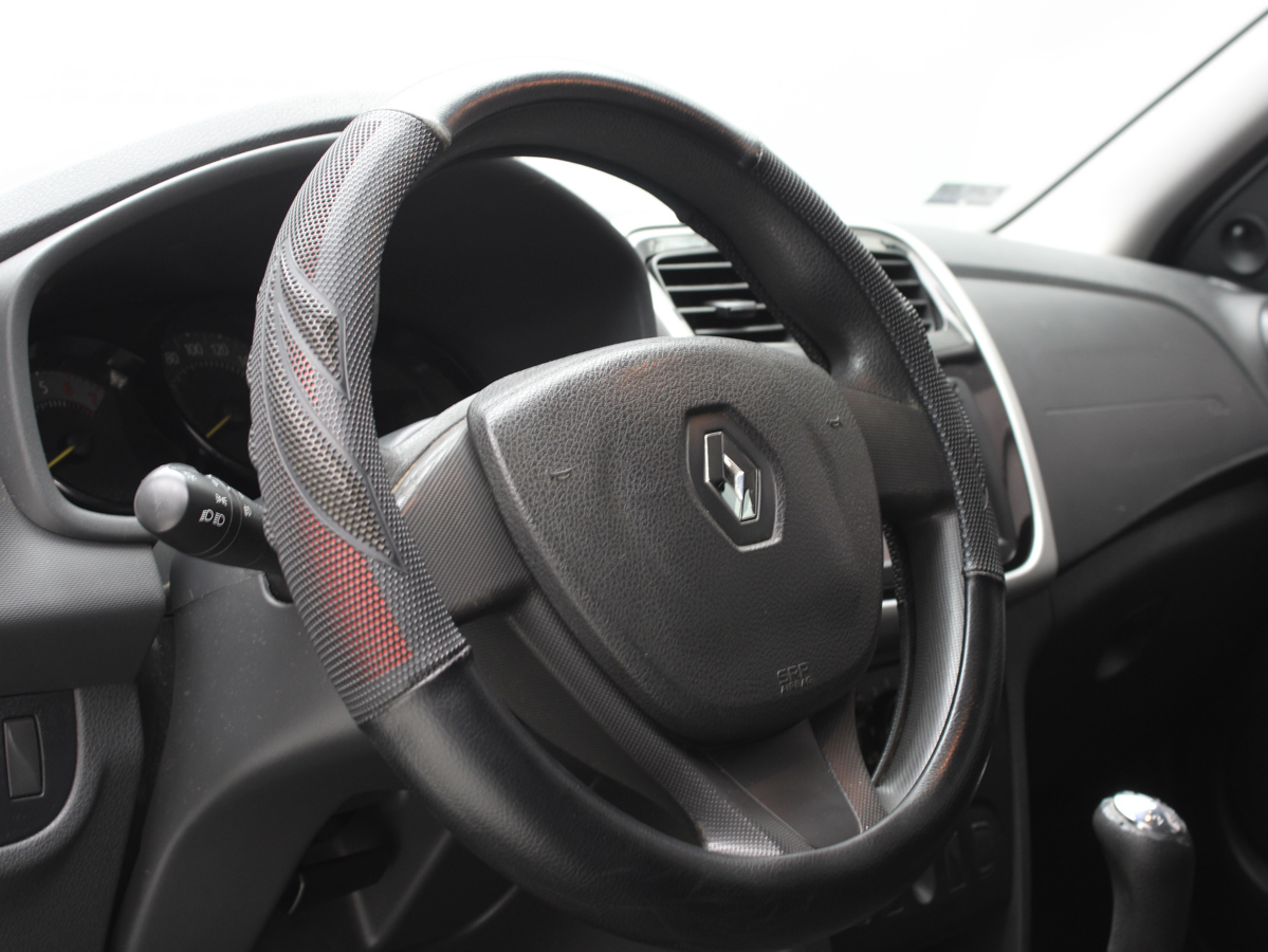 RENAULT SANDERO 2016