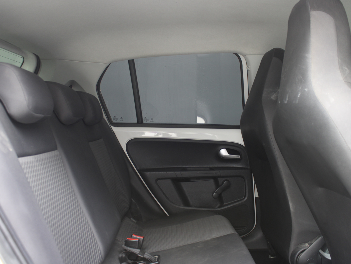 VOLKSWAGEN UP MOVE 2019