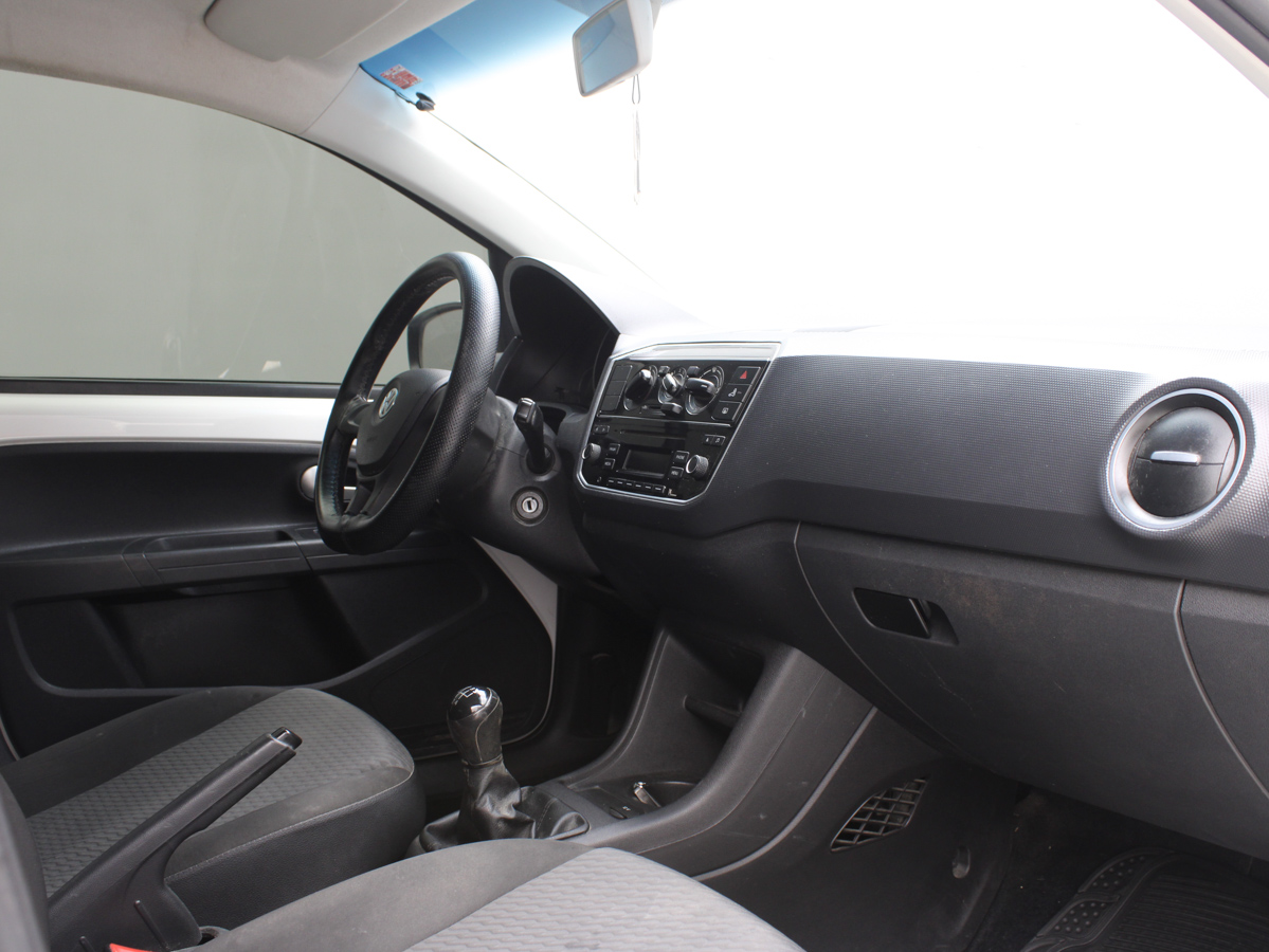 VOLKSWAGEN UP MOVE 2019