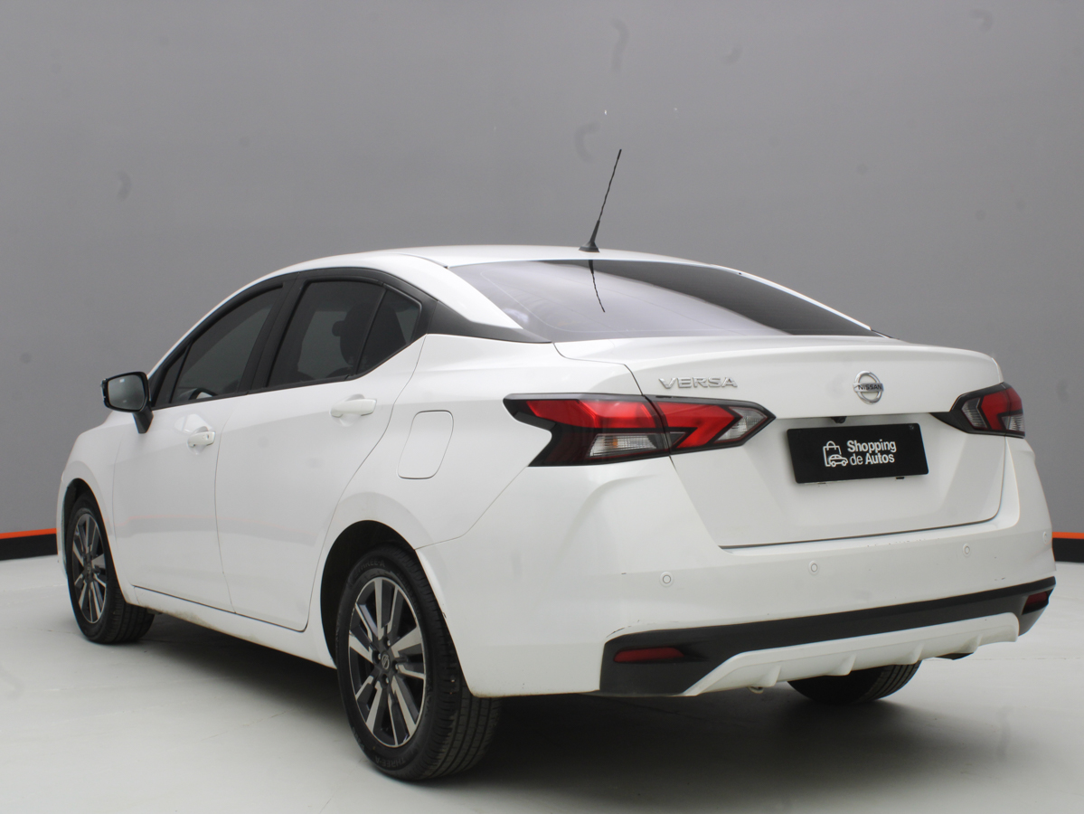 NISSAN VERSA ADVANCE 2022