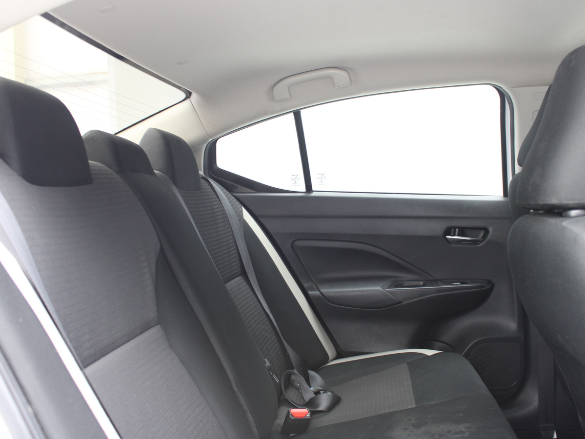 NISSAN VERSA ADVANCE 2022