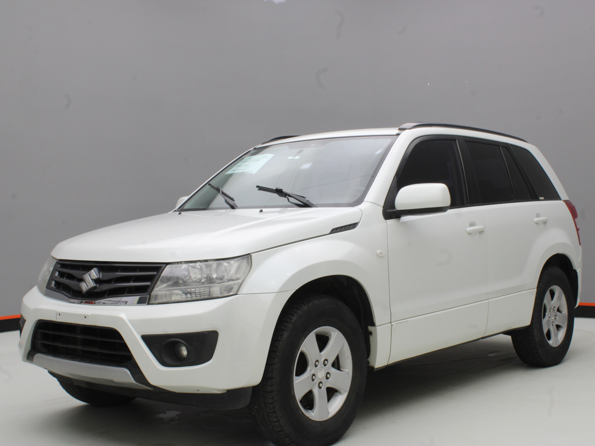 SUZUKI VITARA JLX 2015