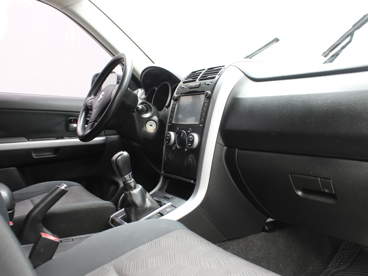 SUZUKI VITARA JLX 2015