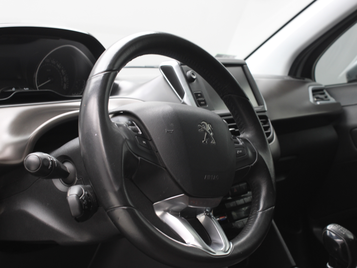 PEUGEOT 2008 FELINE 2018