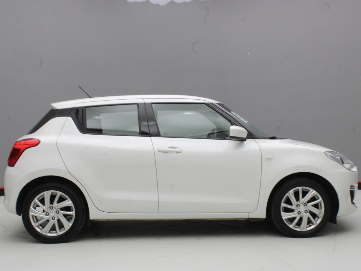 SUZUKI SWIFT GL HYBRID 2023