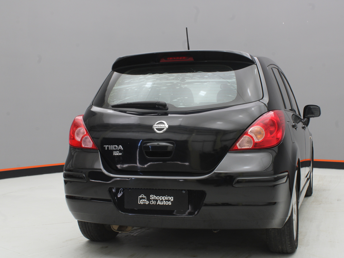 NISSAN TIIDA 2010