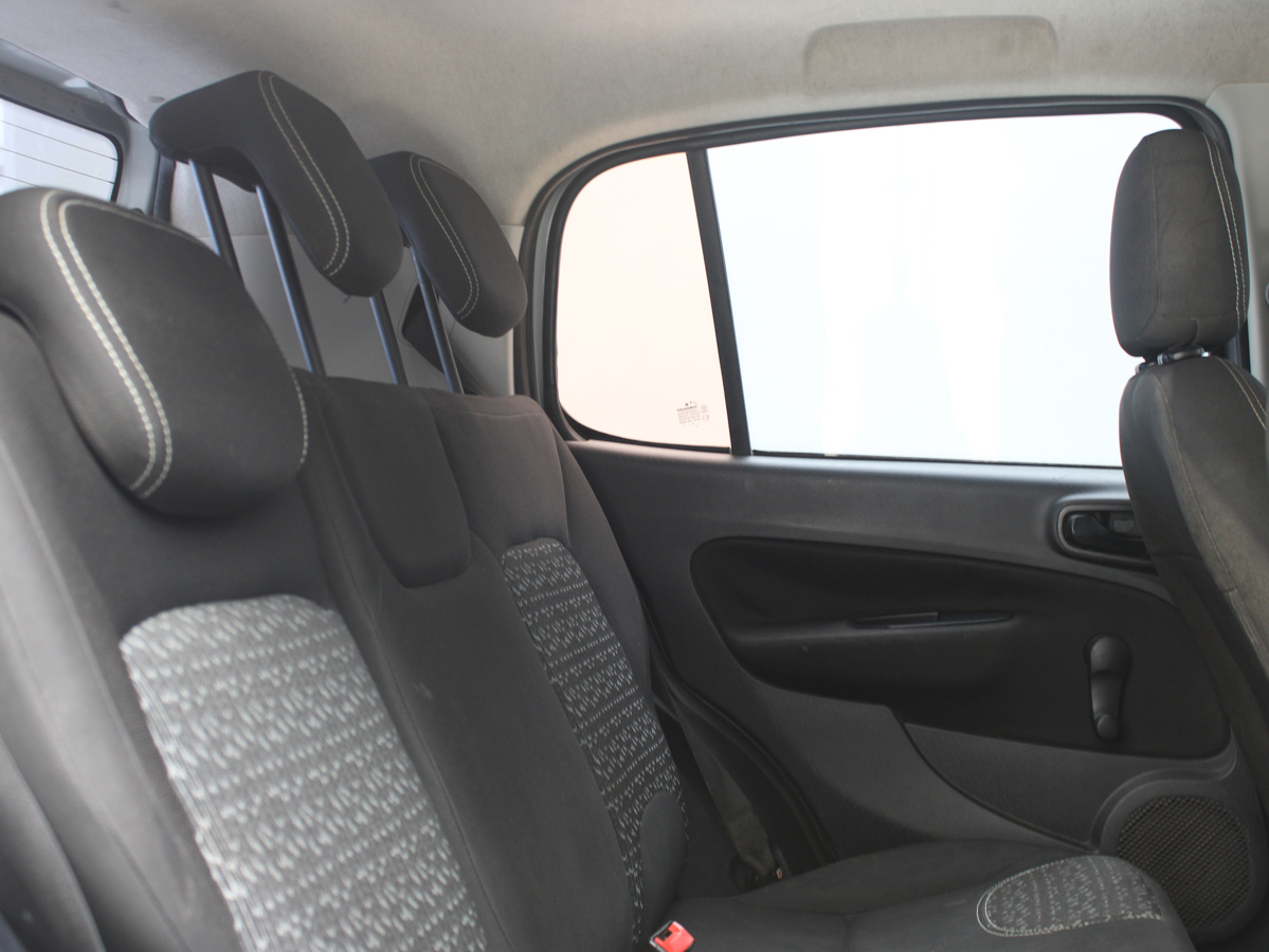 FIAT UNO ATTRACTIVE 2016