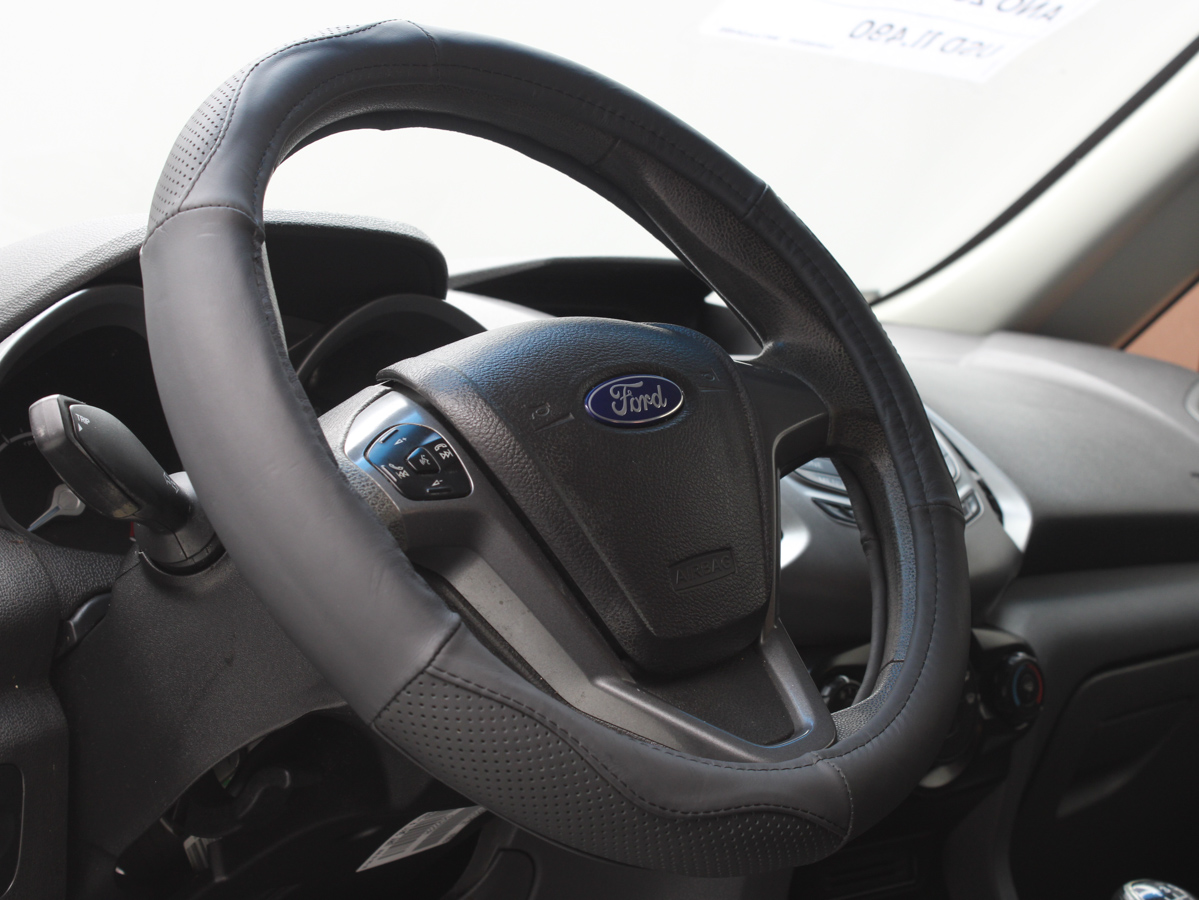 FORD ECOSPORT 2017