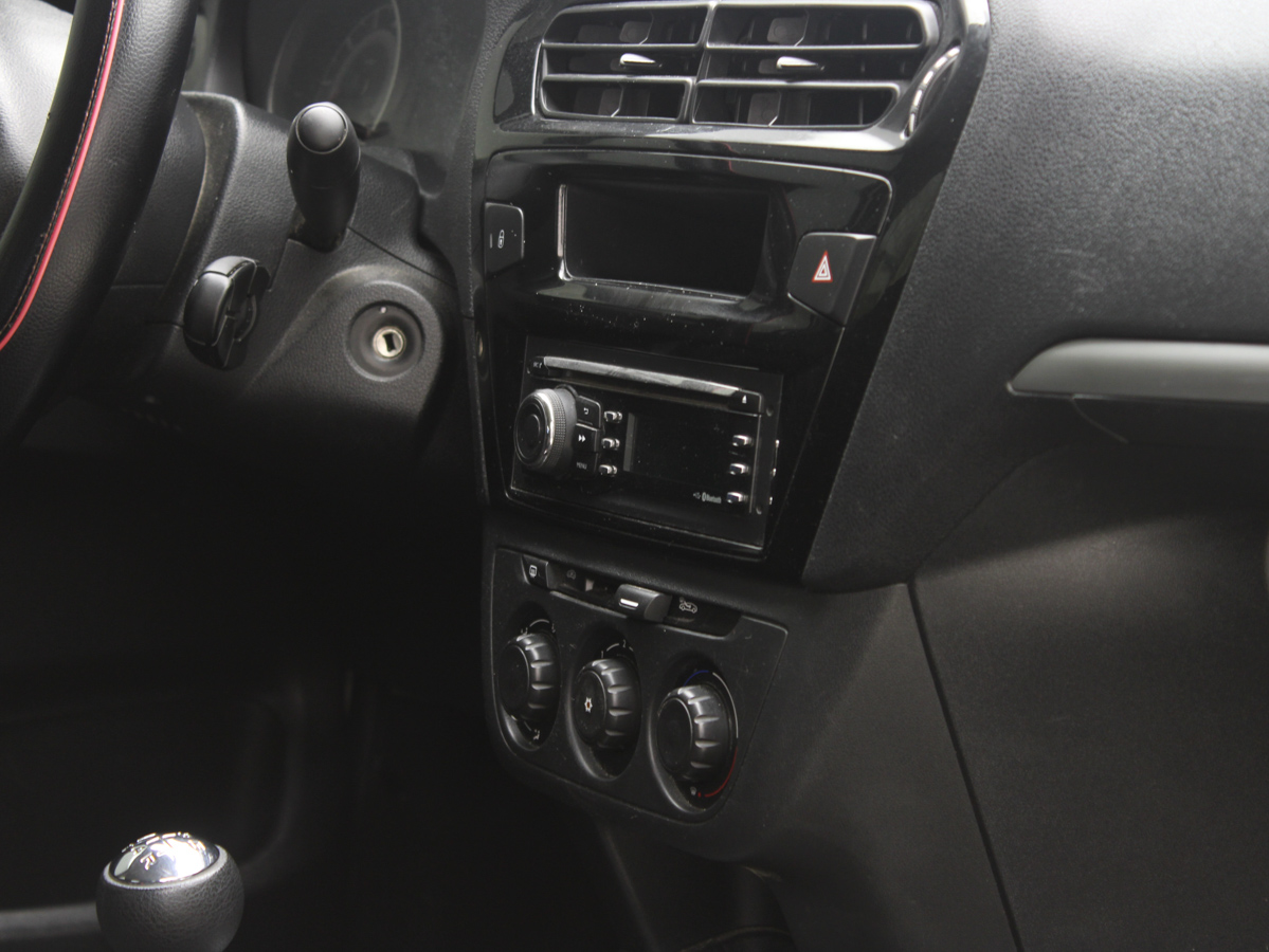 PEUGEOT 301 2016