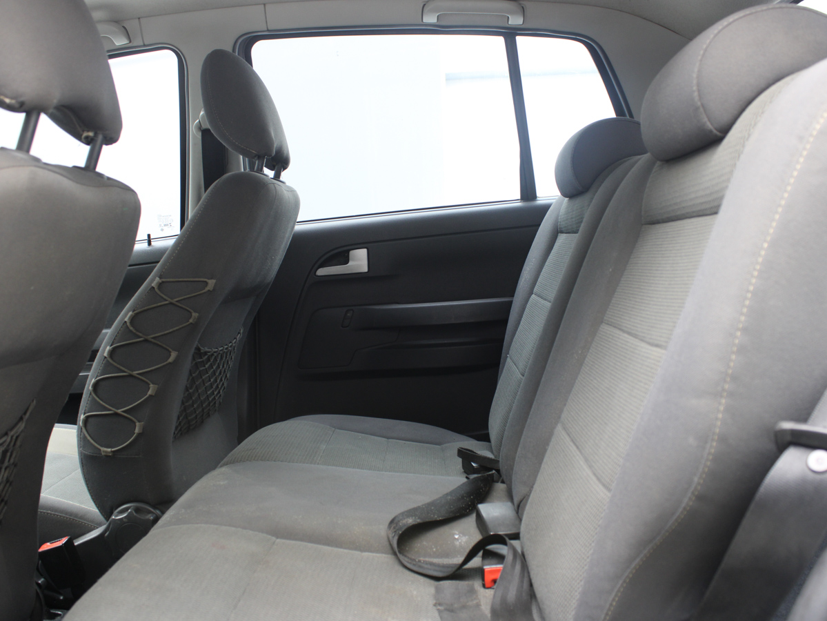 VOLKSWAGEN CROSS FOX 2007