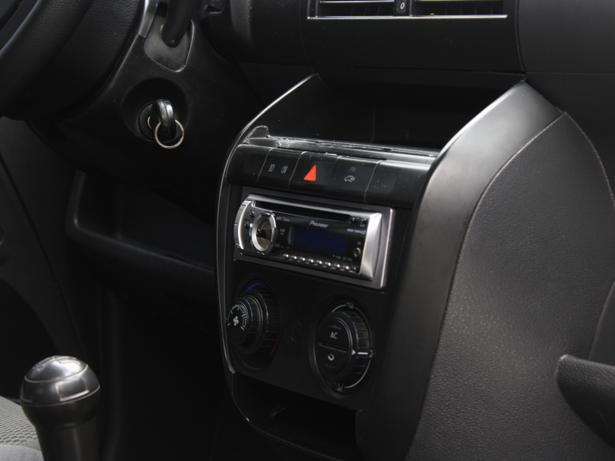 VOLKSWAGEN CROSS FOX 2007