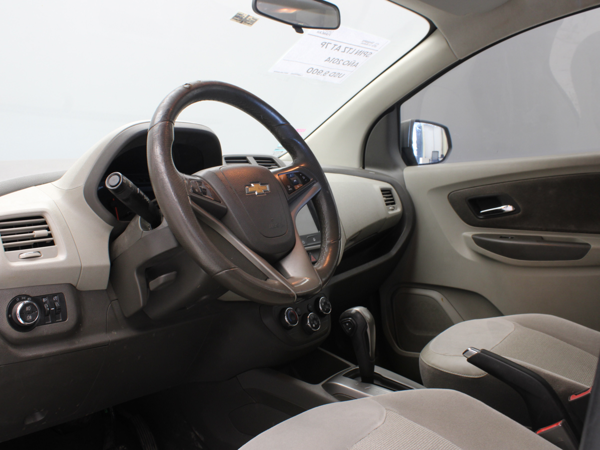 CHEVROLET SPIN 7 LTZ AT 2014