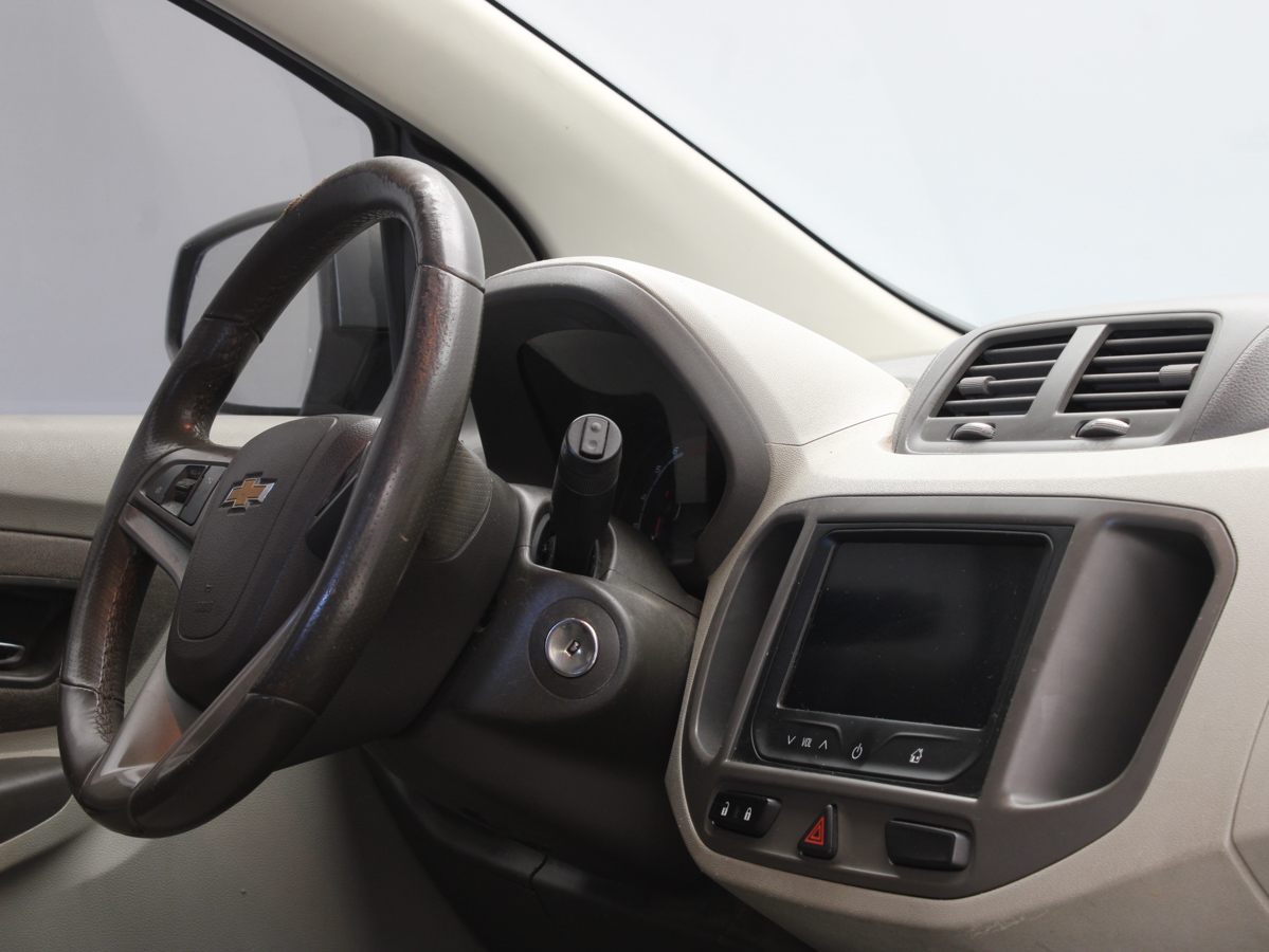 CHEVROLET SPIN 7 LTZ AT 2014