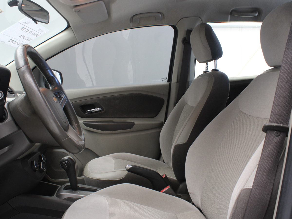 CHEVROLET SPIN 7 LTZ AT 2014