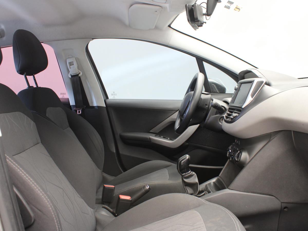 PEUGEOT 208 ALLURE 2017
