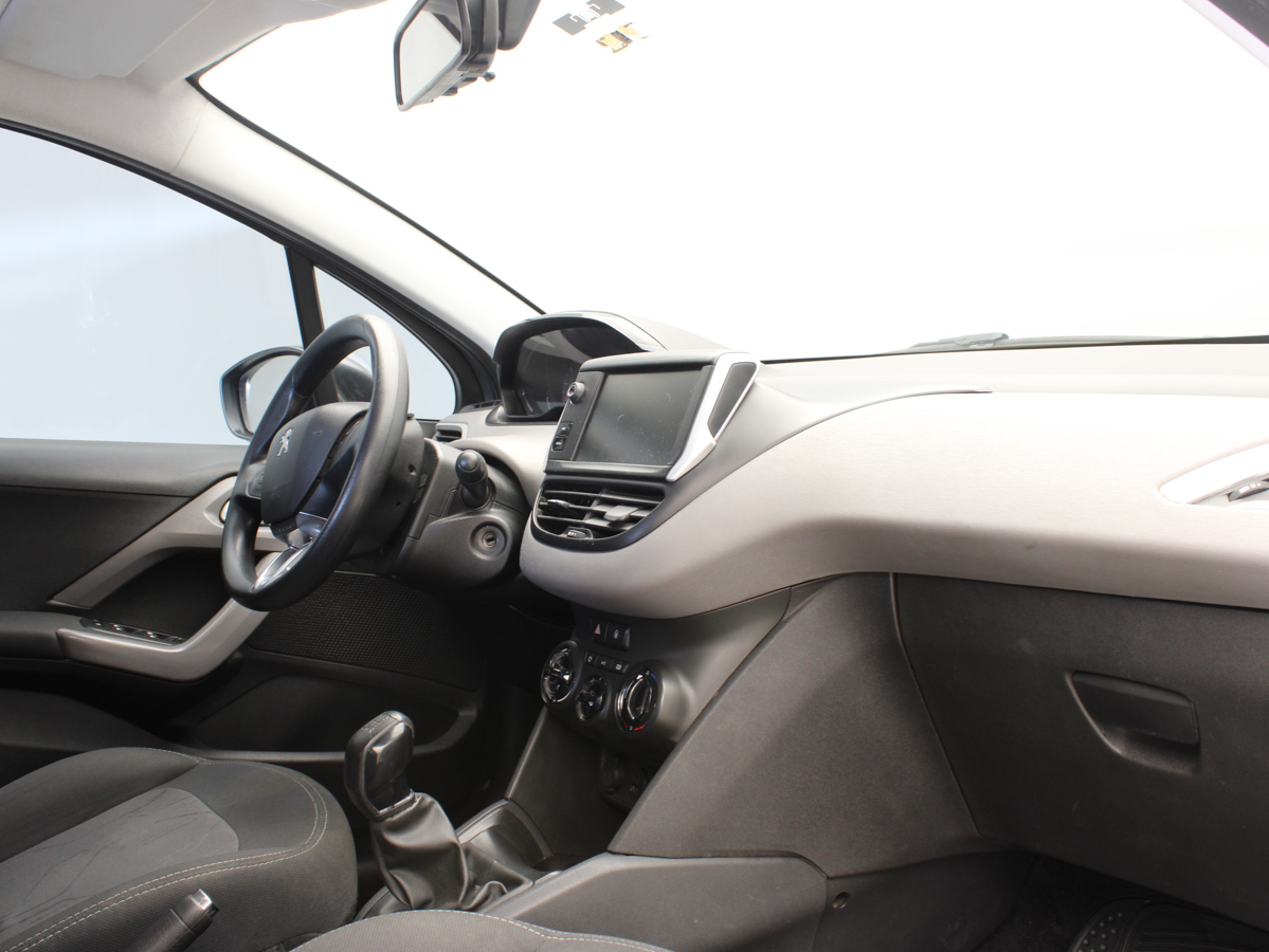 PEUGEOT 208 ALLURE 2017