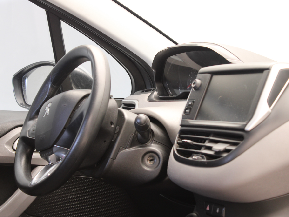 PEUGEOT 208 ALLURE 2017