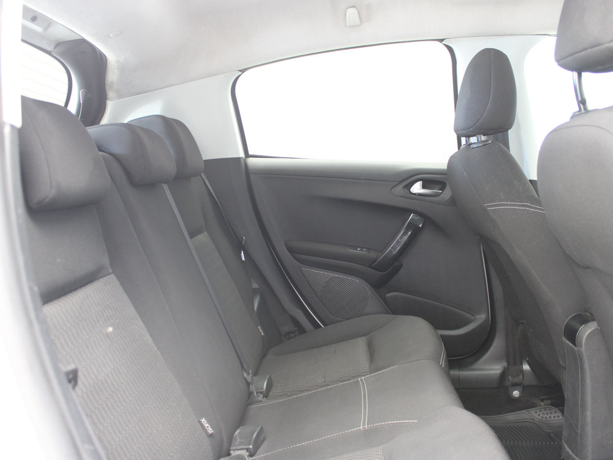 PEUGEOT 208 ACTIVE 2016