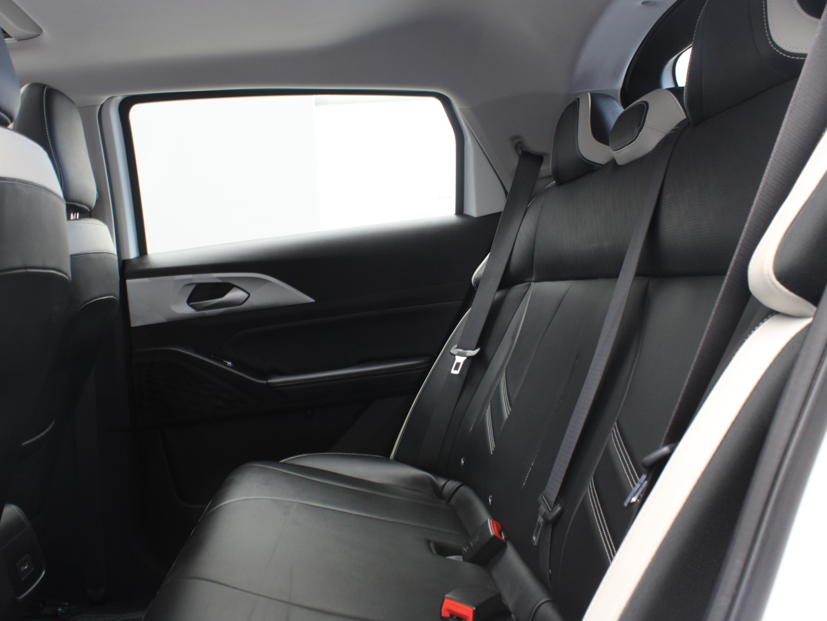 GEELY GEOMETRY E 2025