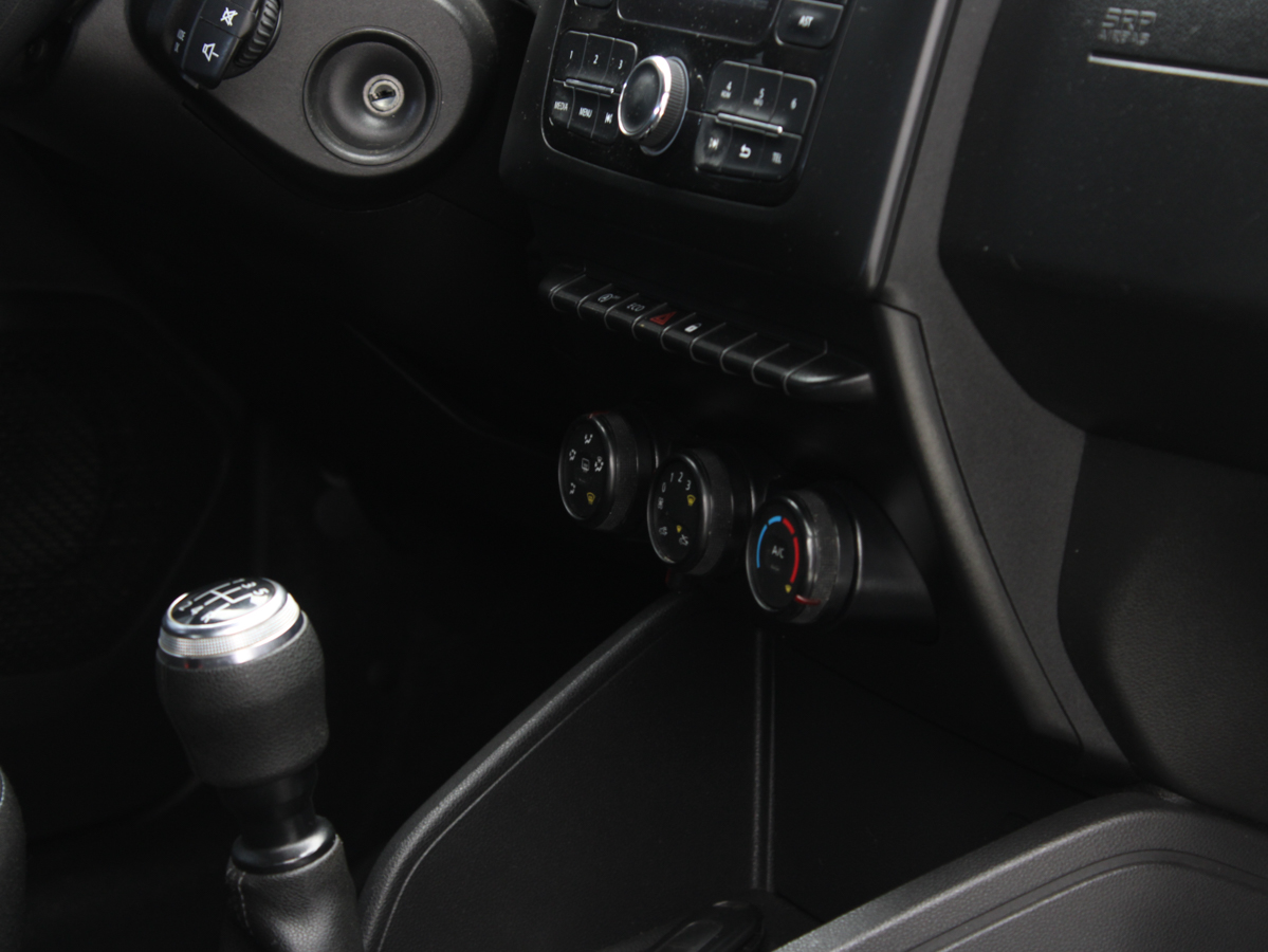 RENAULT DUSTER ZEN 2023