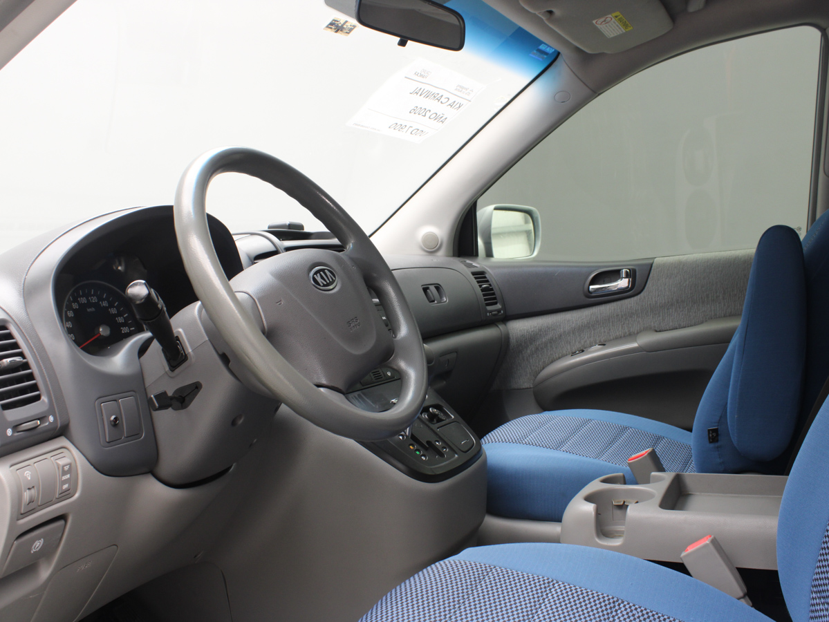 KIA CARNIVAL 2006