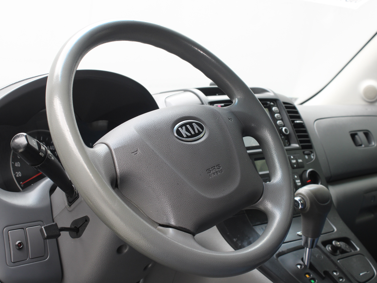 KIA CARNIVAL 2006