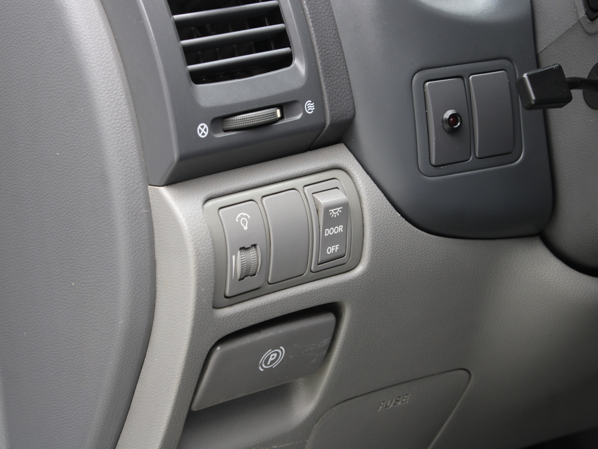 KIA CARNIVAL 2006