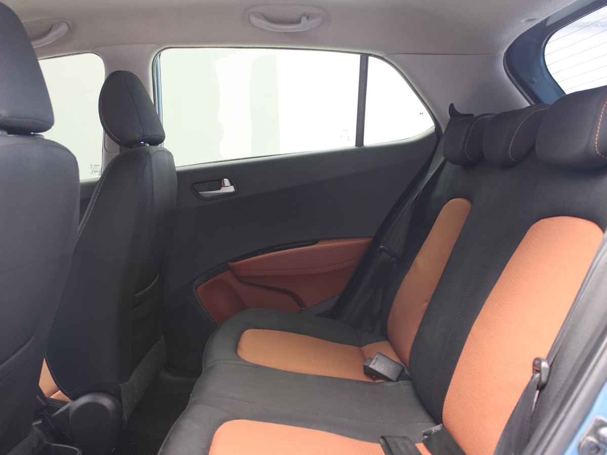 HYUNDAI GRAND I10 2015