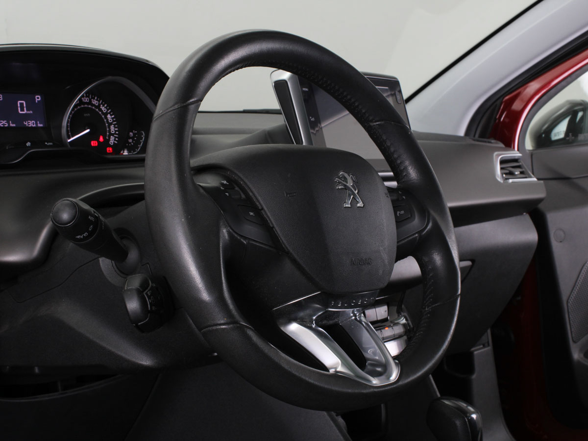 PEUGEOT 2008 FELINE AT 2019