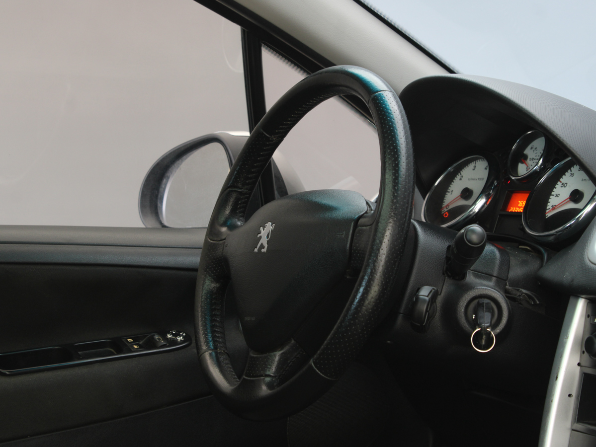 PEUGEOT 207 ACTIVE 2011