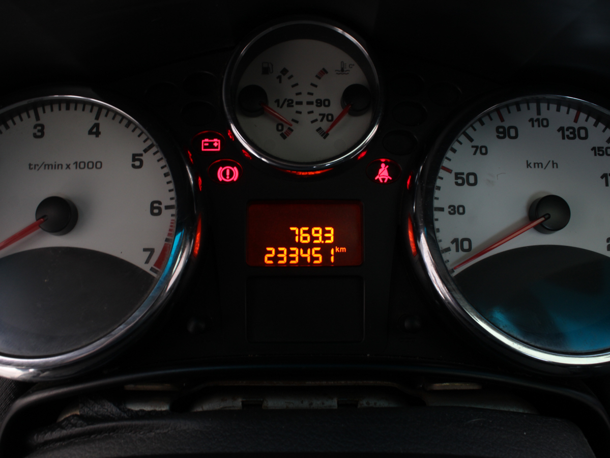 PEUGEOT 207 ACTIVE 2011