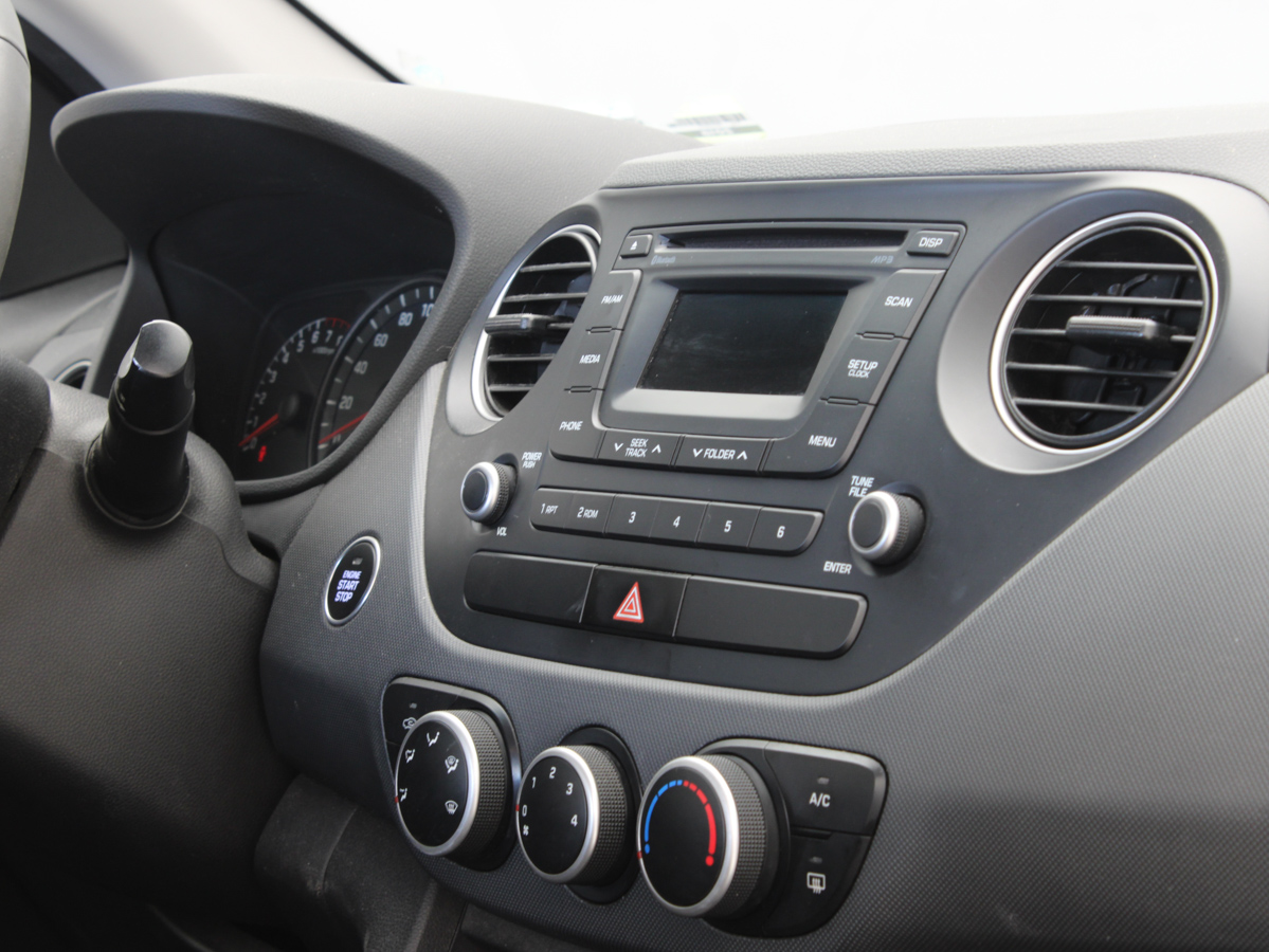HYUNDAI GRAND I10 2015