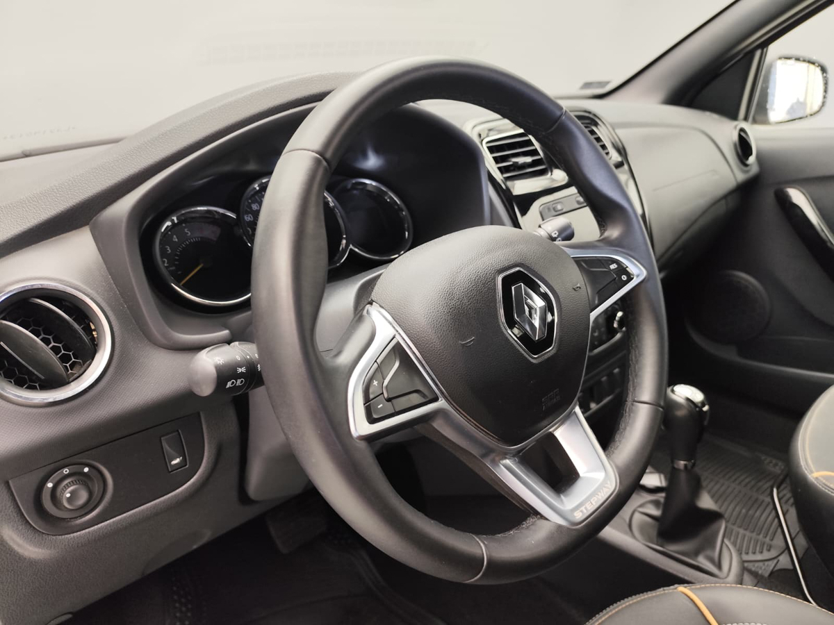 RENAULT STEPWAY AT 2020