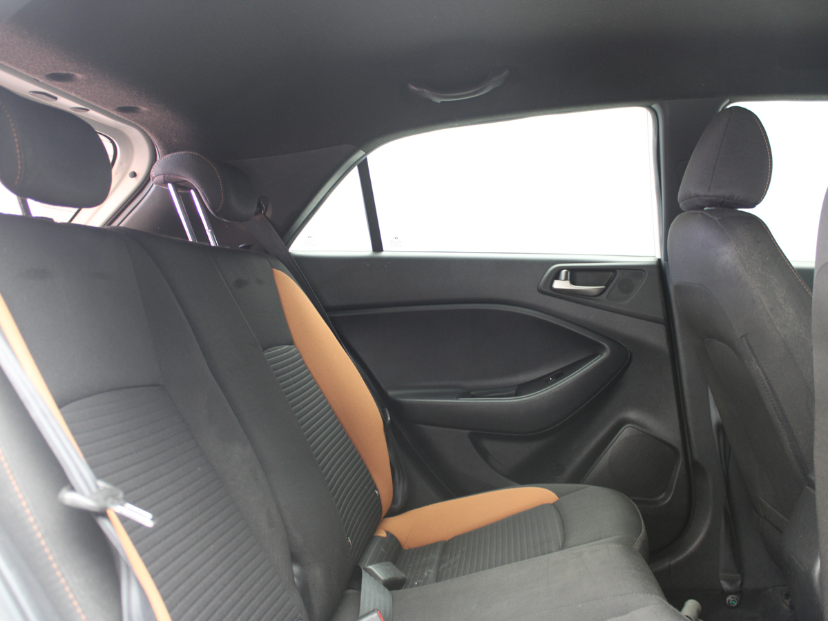 HYUNDAI I20 ACTIVE 2016