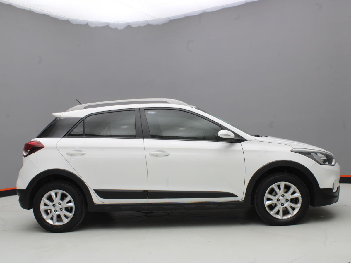 HYUNDAI I20 ACTIVE 2016