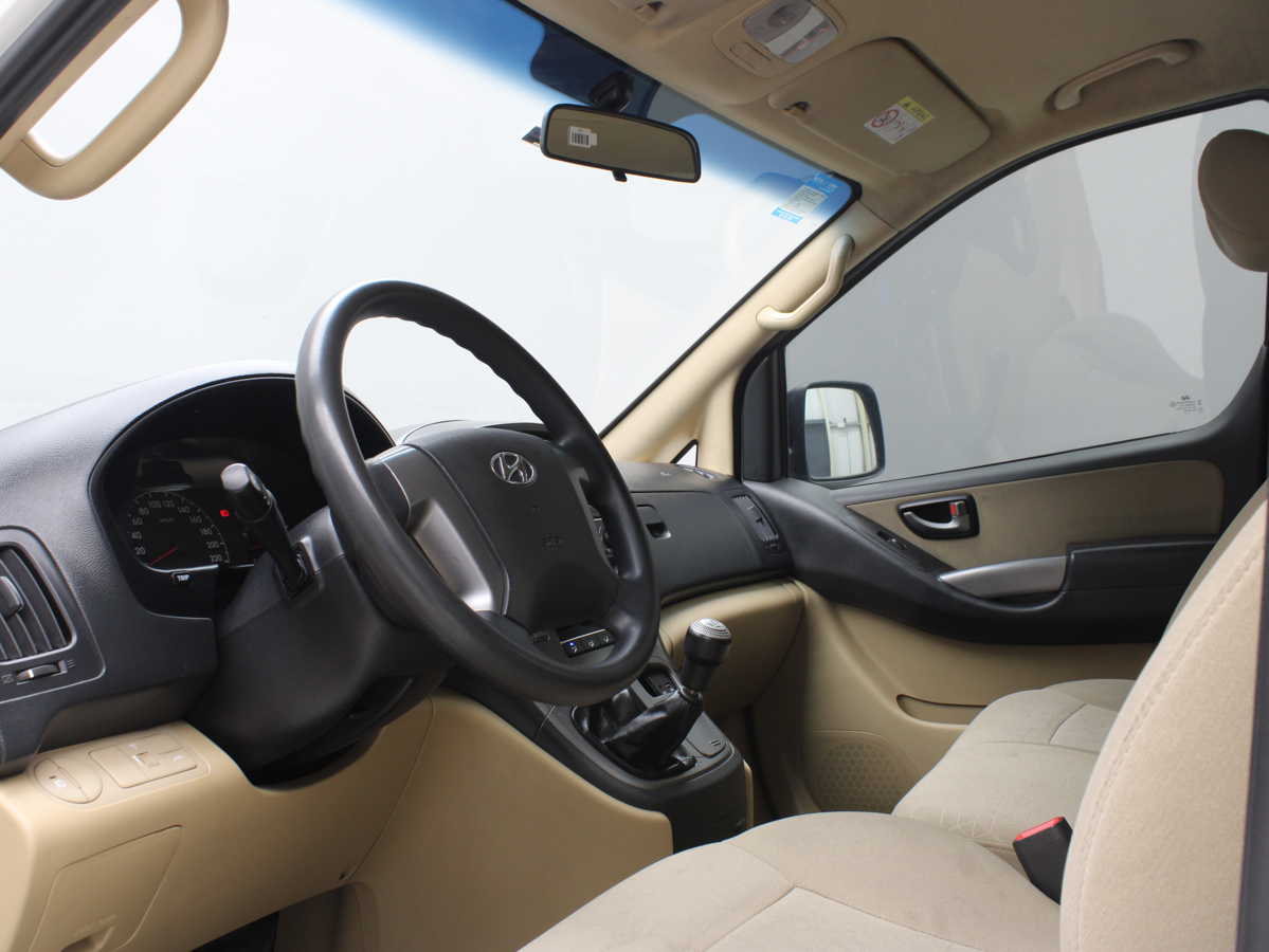 HYUNDAI H1 MINIBUS 2021