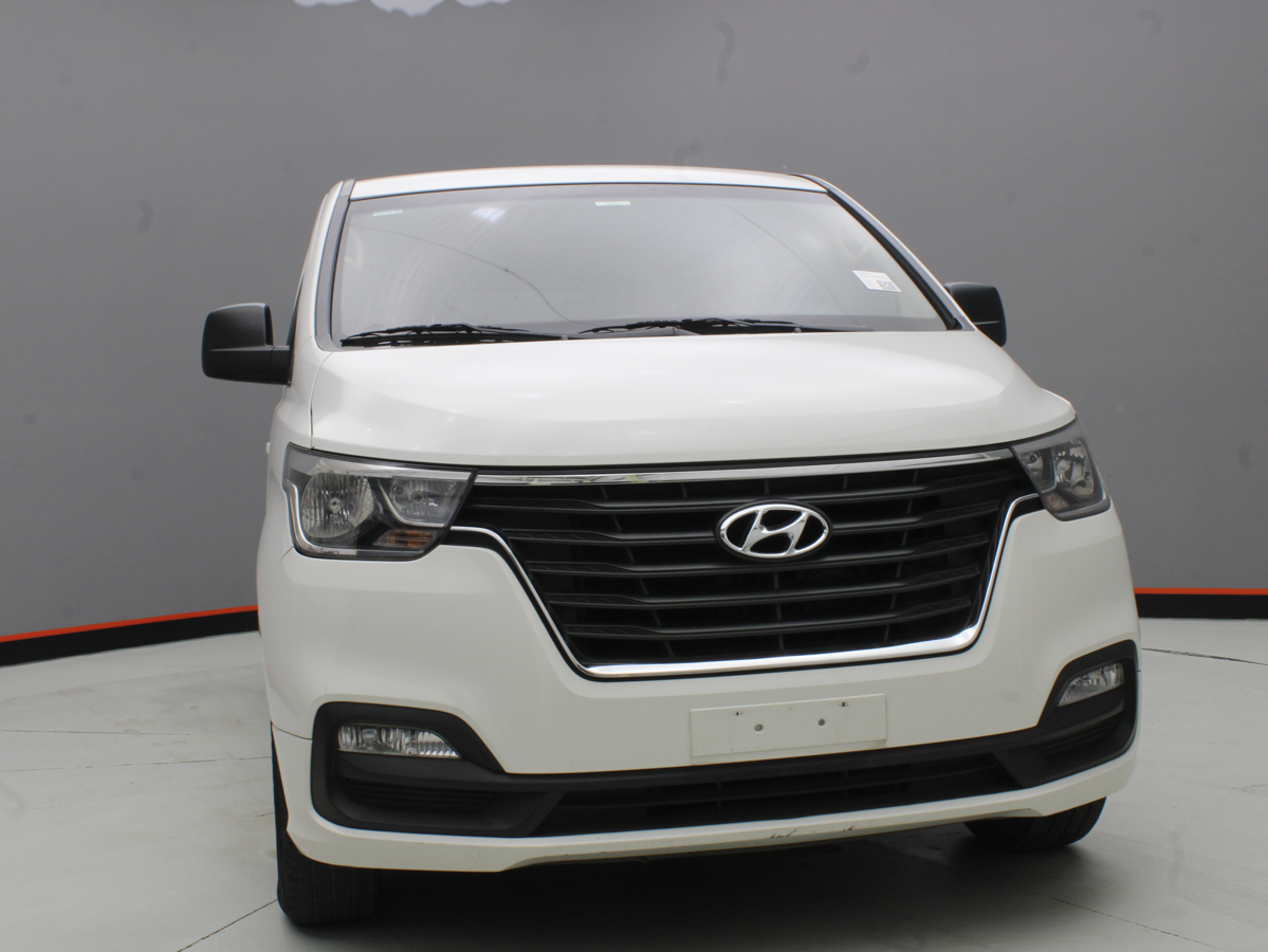 HYUNDAI H1 MINIBUS 2021