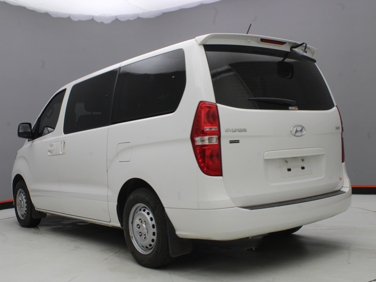 HYUNDAI H1 MINIBUS 2021
